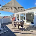 4 Apartment, 125 Qm, Ruhig Und Zentrumsnah, Max 5 Pers, Dachterasse, Garage, 1000 Mbit