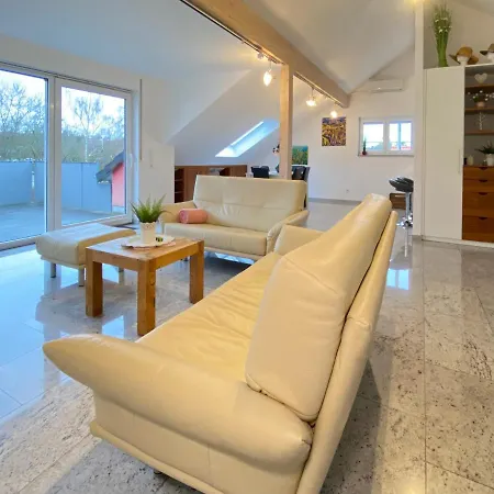 4 Apartment, 125 Qm, Ruhig Und Zentrumsnah, Max 5 Pers, Dachterasse, Garage, 1000 Mbit * 伯布林根