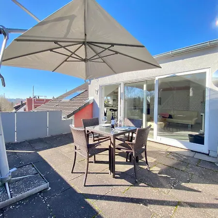 4 Apartment, 125 Qm, Ruhig Und Zentrumsnah, Max 5 Pers, Dachterasse, Garage, 1000 Mbit