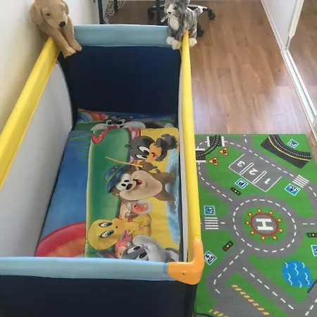 公寓 4 Apartment, 125 Qm, Ruhig Und Zentrumsnah, Max 5 Pers, Dachterasse, Garage, 1000 Mbit